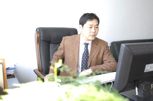 乐投在线校庆117周年人文社科高端讲座暨“名家讲坛”：马克思的具体人性论